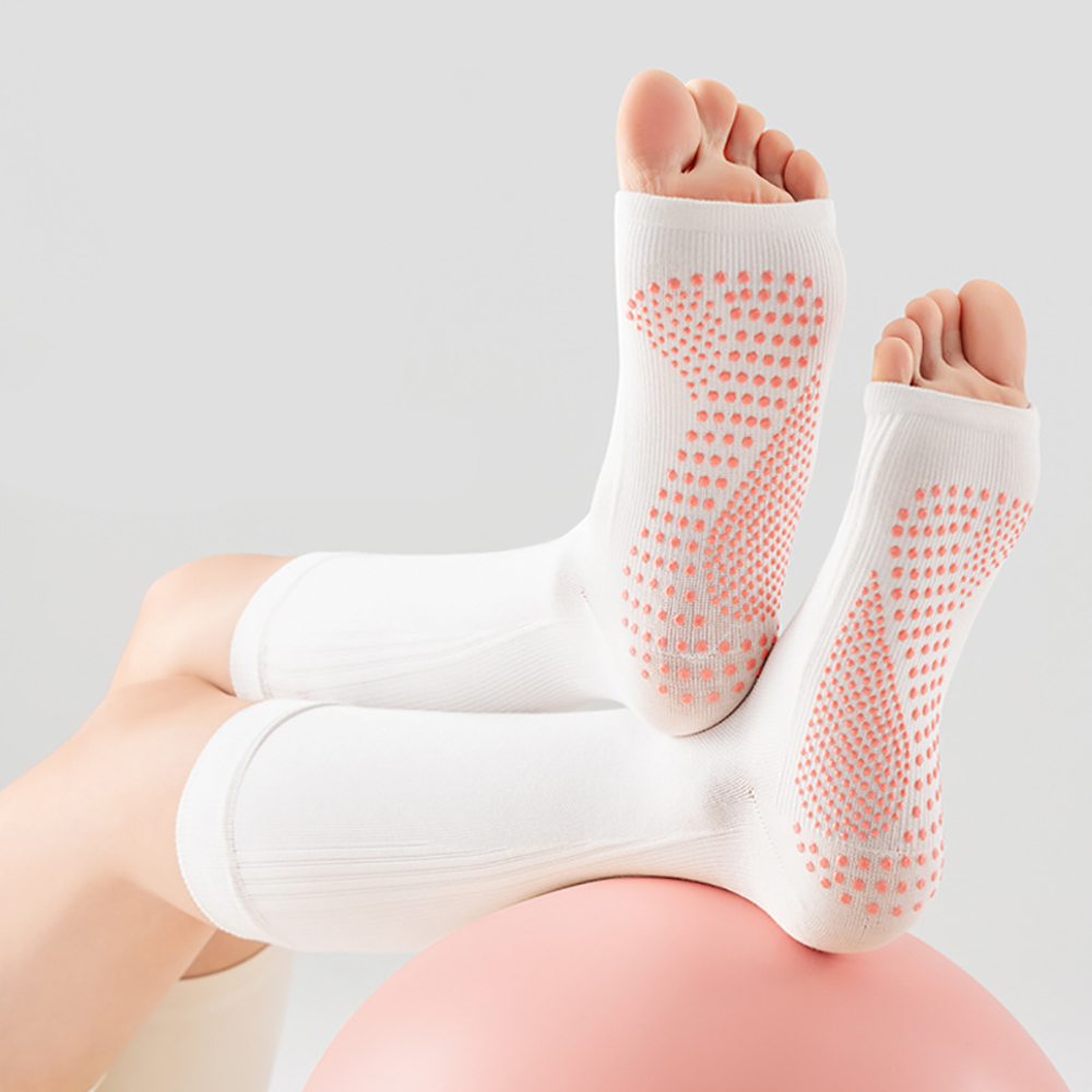 Yoga Mat - プロ仕様のオープントゥヨガソックス。滑り止め加工を施した、女性用、ふくらはぎ丈のピラティスやフィットネス、ダンス、スポーツ用ソックス。コンプレッションストッキングとしても使用可能。